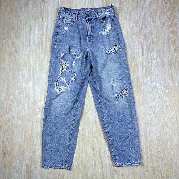 American Eagle Relaxed High Rise Mom Jean Distressed Destroyed Ripped Jeans 4 - Picture 1 of 15